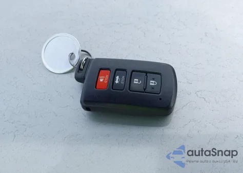 2017 Toyota Corolla Se z USA, uszkodzony, nr VIN 2T1BURHE9HC806101